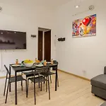 Isola - Strategic Apartment
